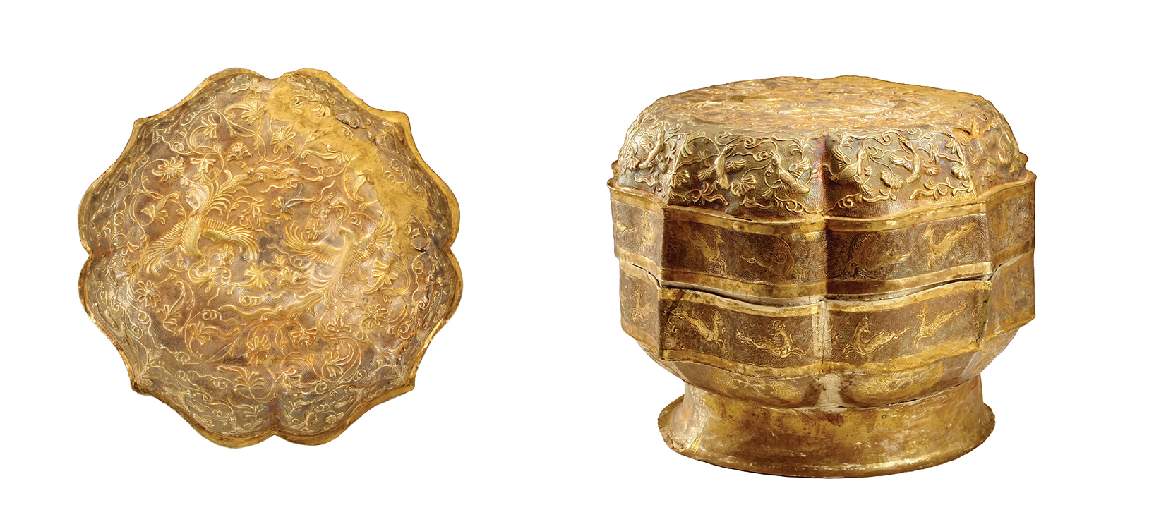 「雙鳳銜草紋蓋盒」是丁卯橋窖藏出土金銀器中的珍品,華麗刻工之中包含吉祥寓意,盡顯大唐工匠巧思。(鎮江博物館藏)