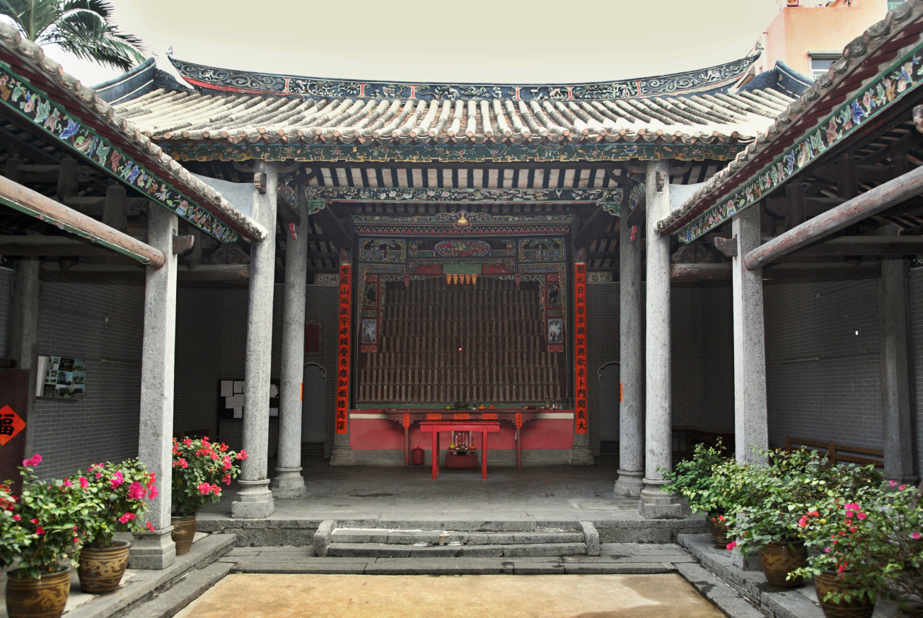 古蹟辦利用精準測量數據，為約建於十七世紀的法定古蹟元朗麟峯文公祠制訂修繕保養方案。