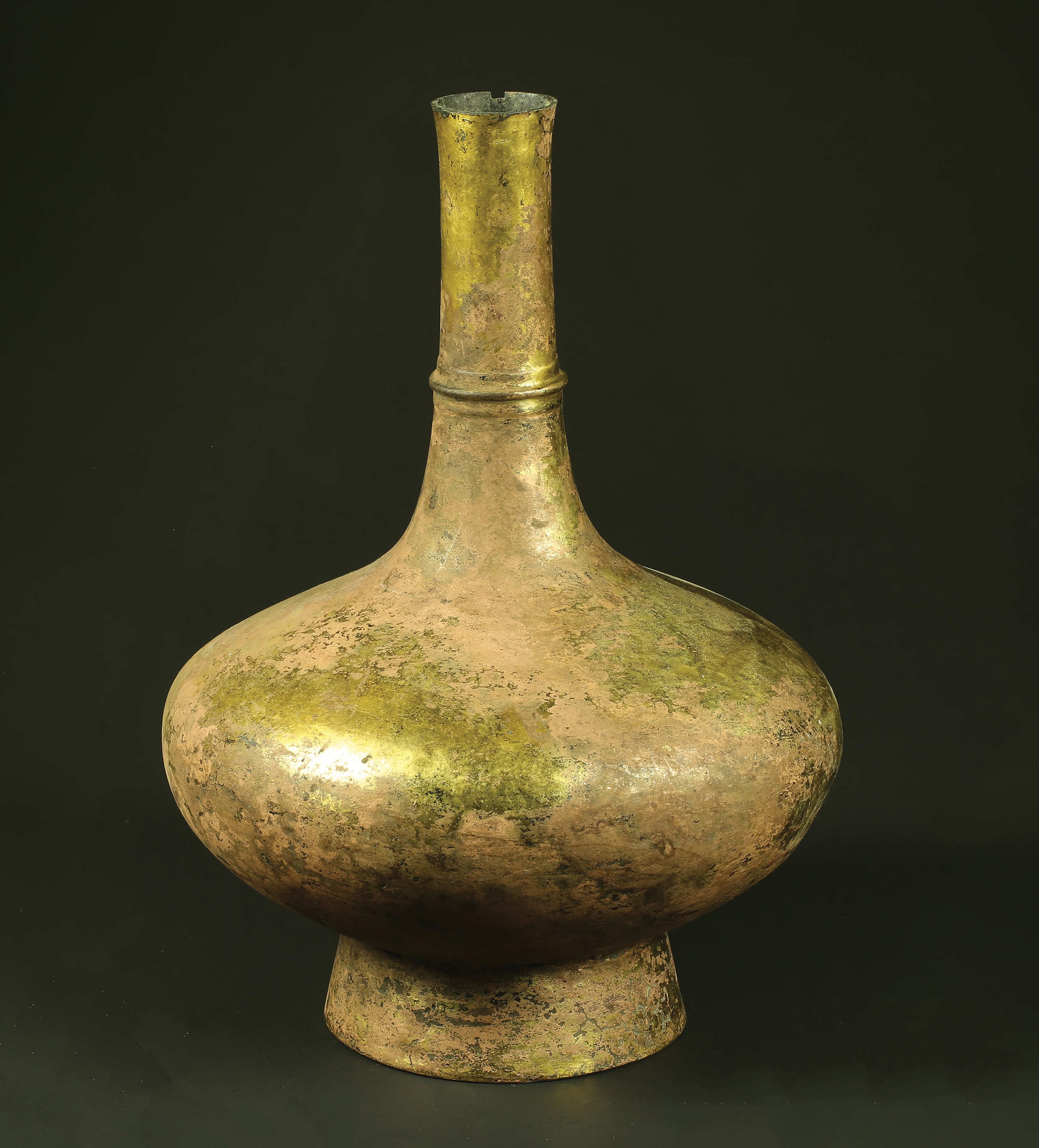 鎏金長頸青銅壺