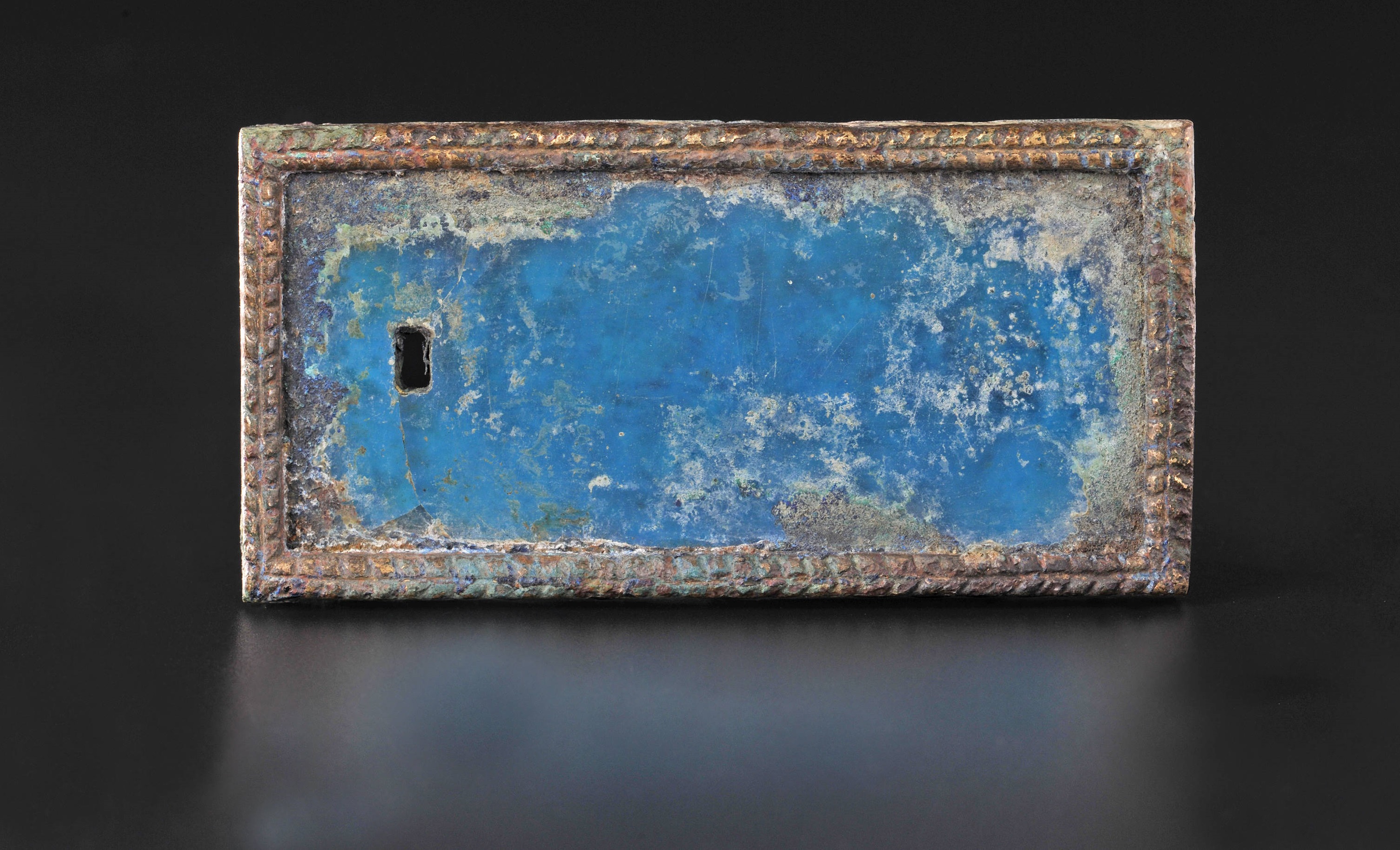 鎏金銅框玻璃牌飾