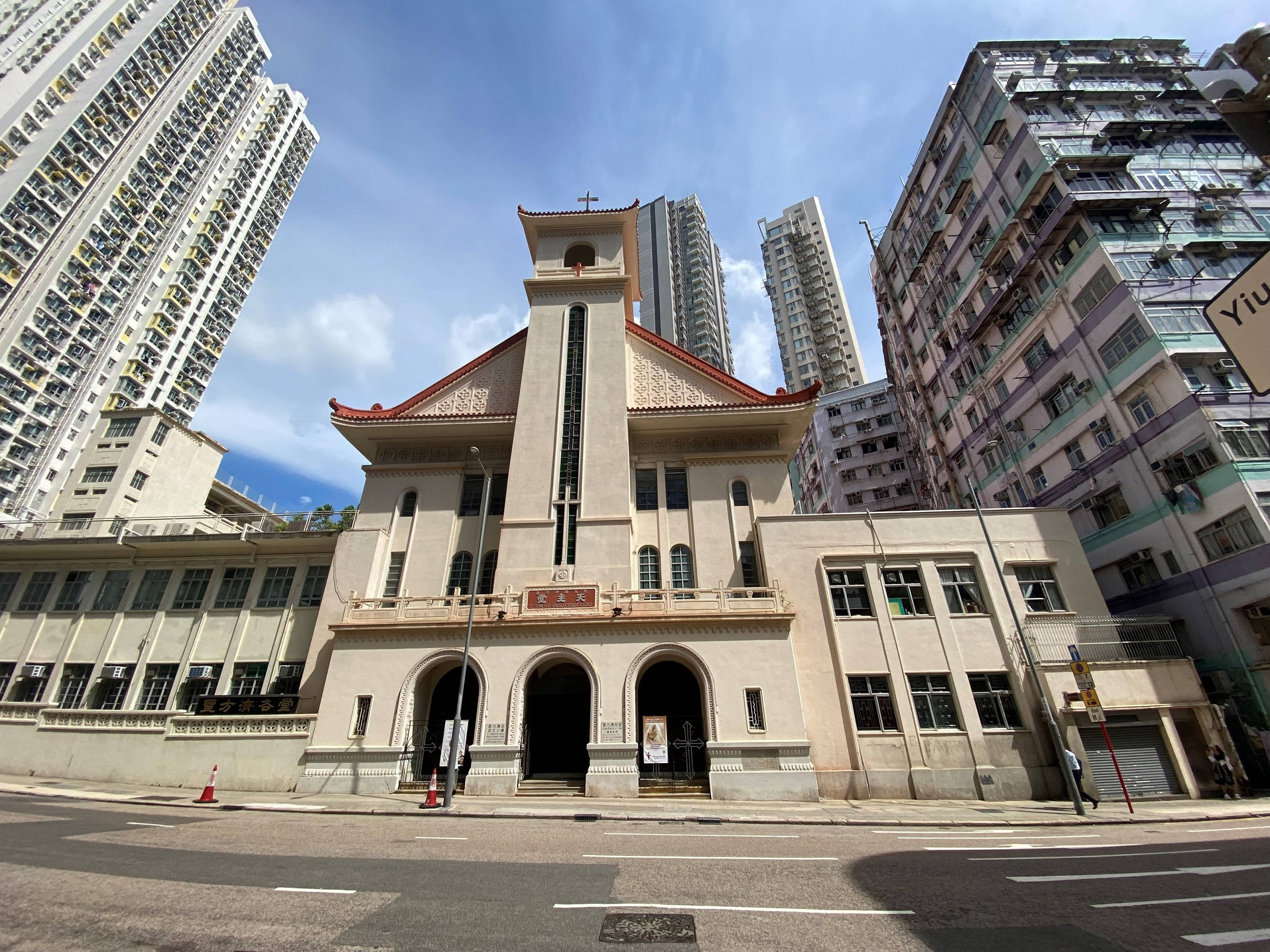 位于深水埗石硖尾街的圣方济各堂去年获评为一级历史建筑