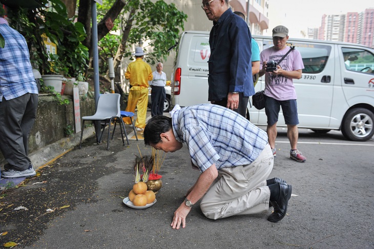 潮州公和堂於盂蘭勝會首天到咖啡園請孤魂