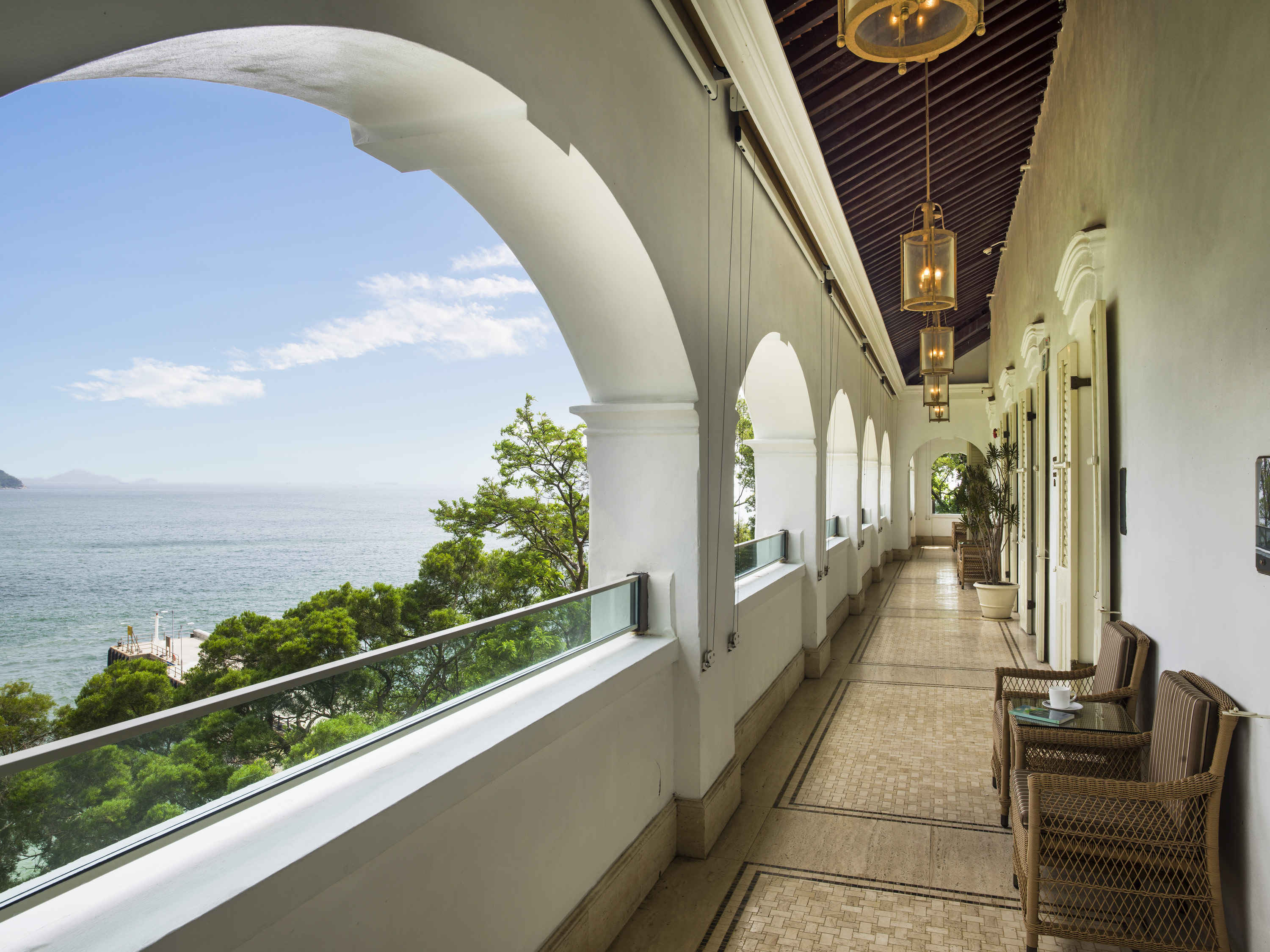 舊大澳警署風景如畫,加上大澳水鄉景致,新人的山盟海誓,何等浪漫!(圖片來源:大澳文物酒店) 舊大澳警署風景如畫,加上大澳水鄉景致,新人的山盟海誓,何等浪漫!(圖片來源:大澳文物酒店)