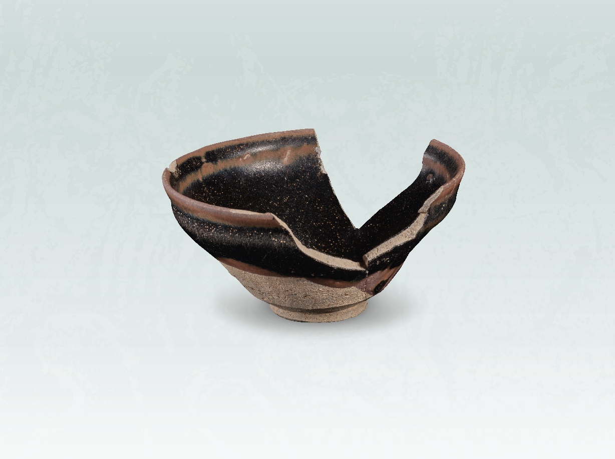 Black glazed tea bowl
