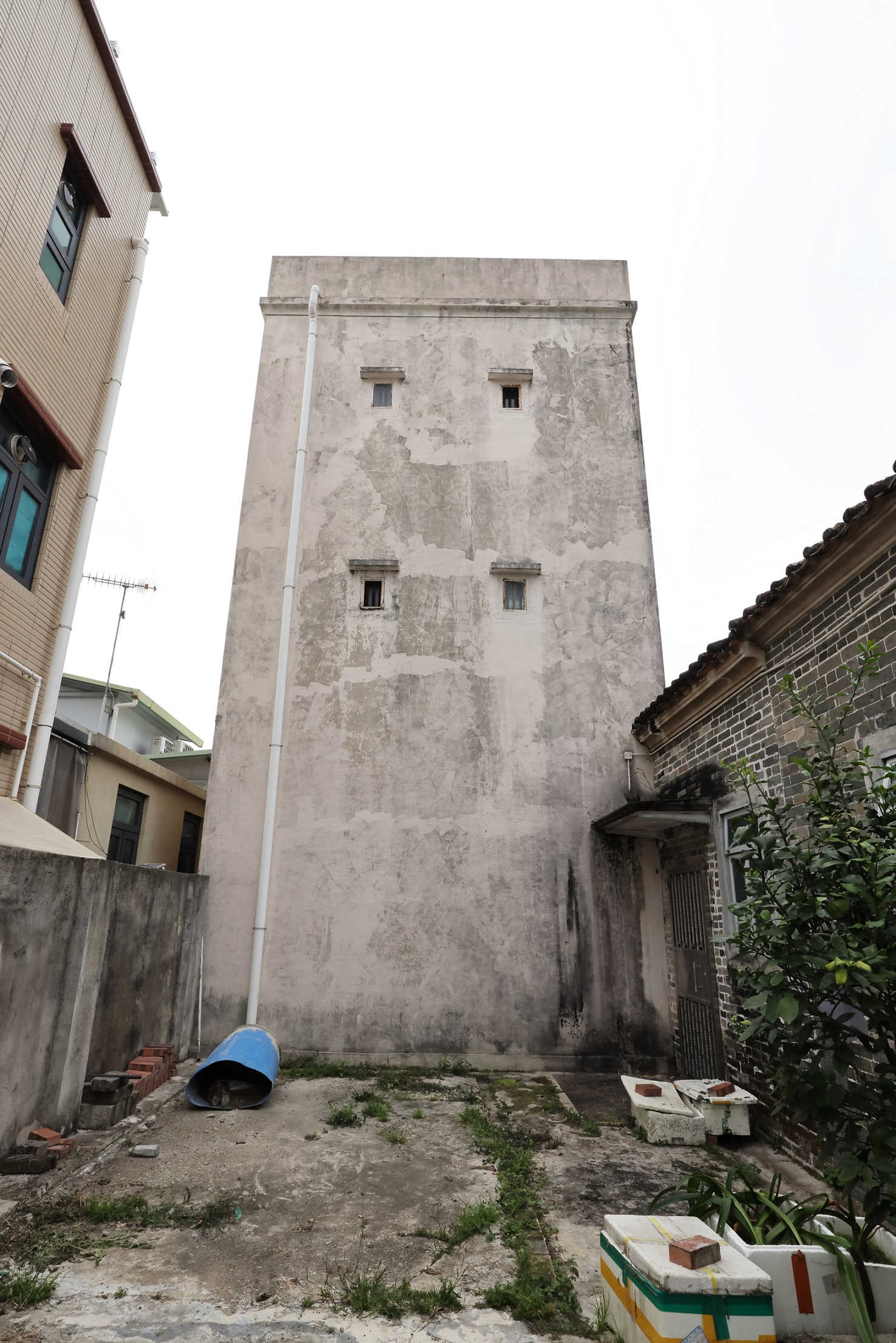 故居建有三層更樓,十分罕見。 故居建有三層更樓,十分罕見。