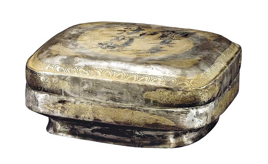 鎏金雙鳳銜綾紋御前賜銀方盒