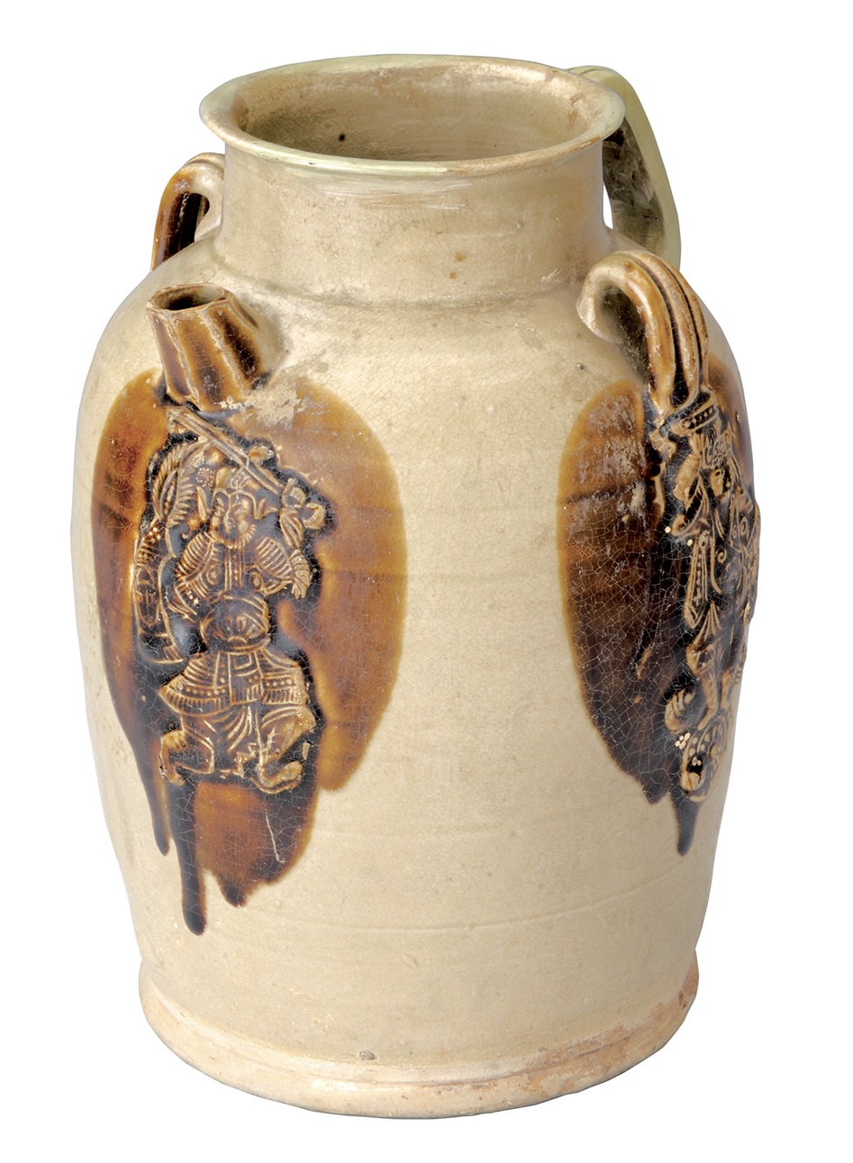 長沙窰青釉褐斑貼花人物紋壺