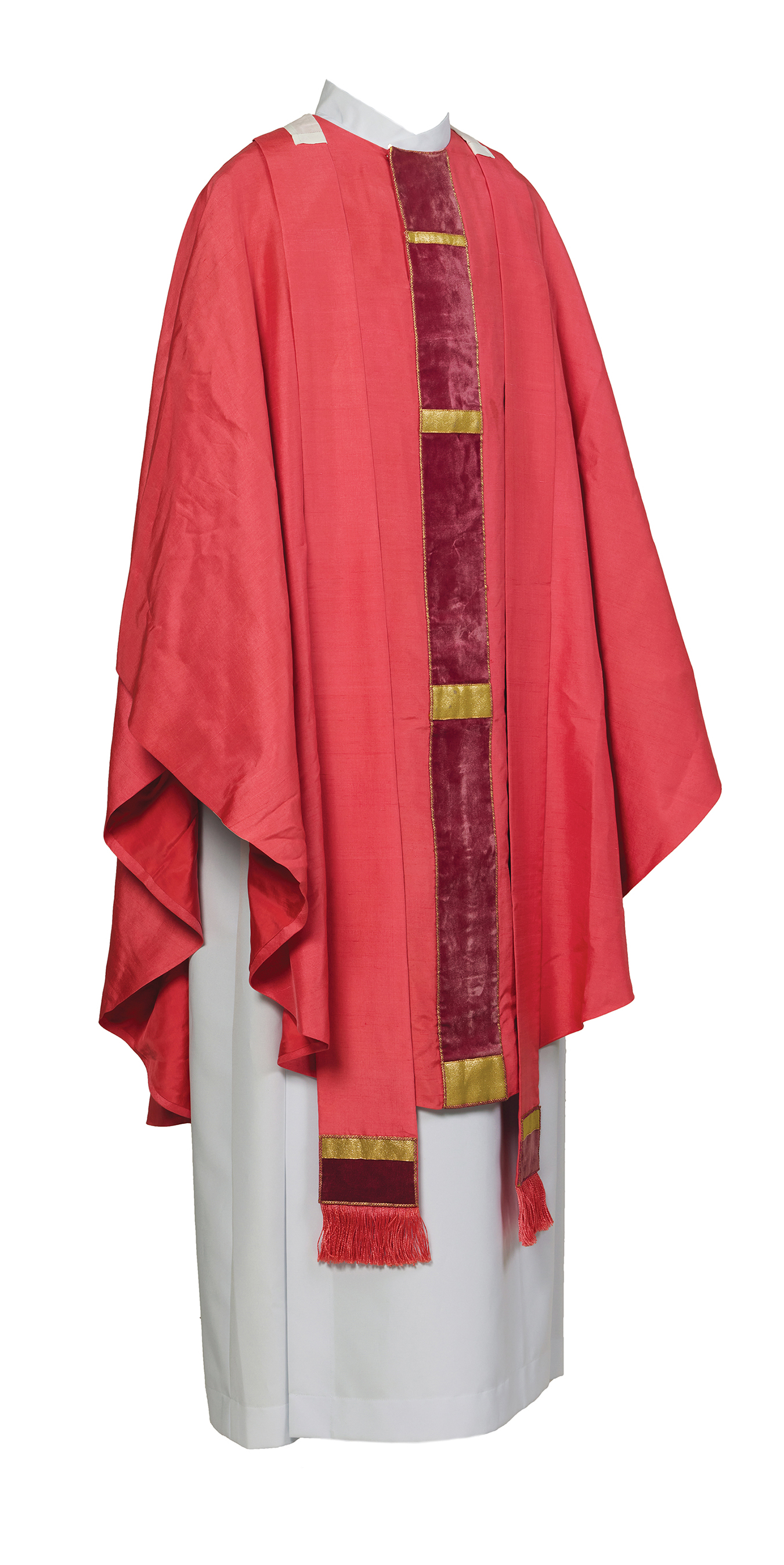 神職人員的祭衣，由位於美國奧西寧的瑪利諾修女會總會借出展覽。